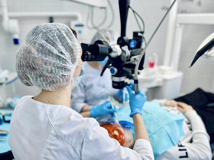 Лечение зубов под микроскопом